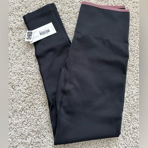 Outdoor Voices SeamlessRib 7/8 Legging
